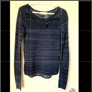 NWT! Hollister Sweater Size S